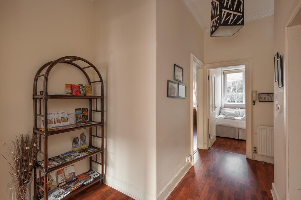 Pitt Street Apartment Beautiful Spacious Apartment Free Parking And Free Sanitizer Edinburgh Room photo