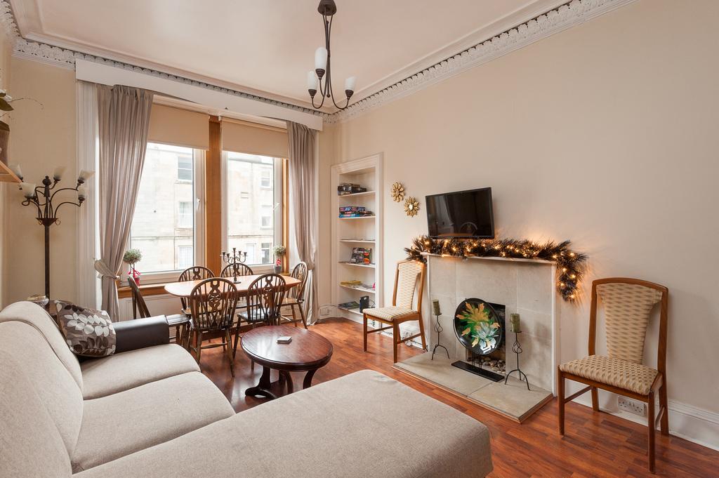 Pitt Street Apartment Beautiful Spacious Apartment Free Parking And Free Sanitizer Edinburgh Room photo