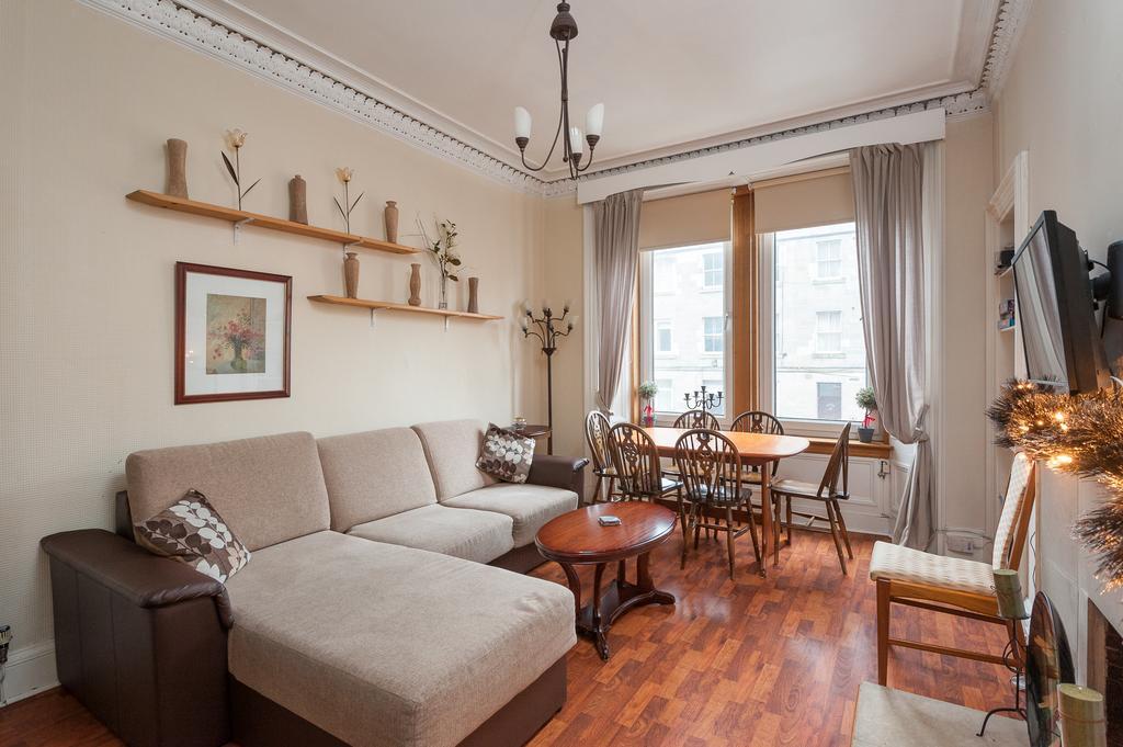 Pitt Street Apartment Beautiful Spacious Apartment Free Parking And Free Sanitizer Edinburgh Room photo